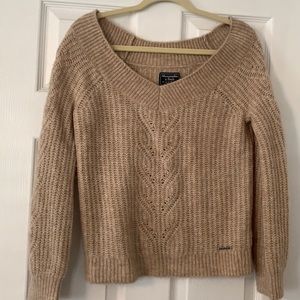 NWOT Abercrombie sweater